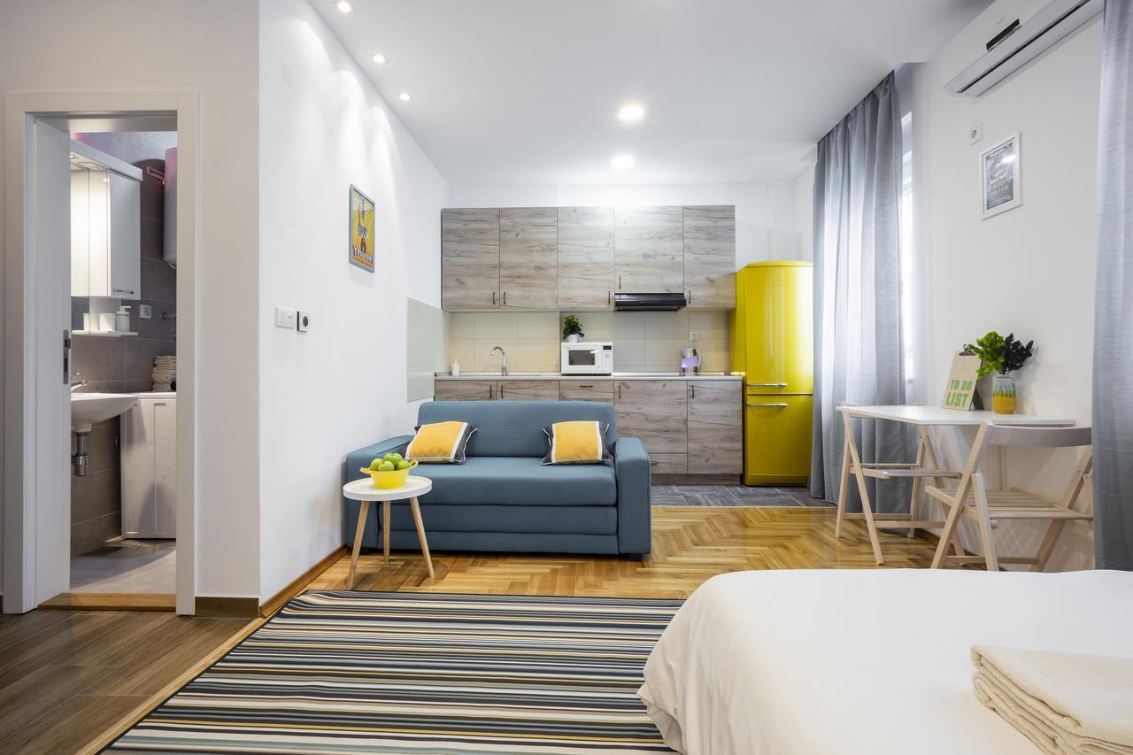 Giallo Apartment - Free Private Parking Novi Sad Buitenkant foto