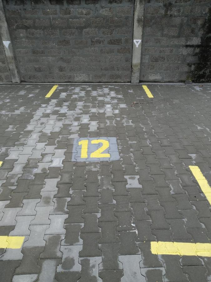 Giallo Apartment - Free Private Parking Novi Sad Buitenkant foto